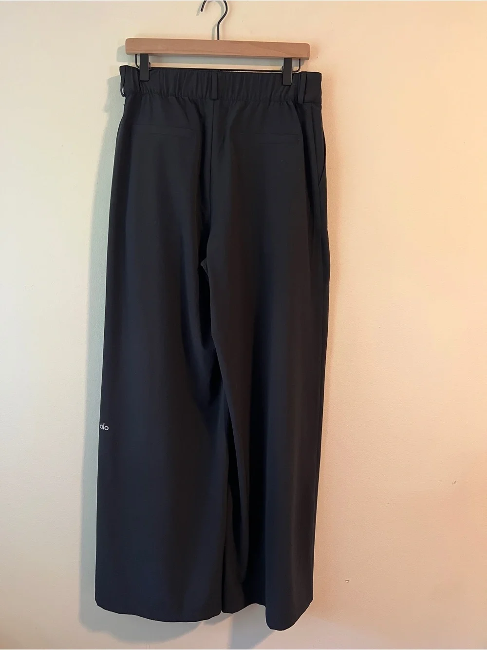 ALO Yoga High-Waist Dreamscape Trouser (Regular) Black-Medium